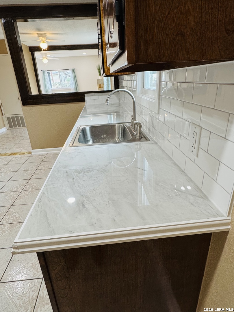 634 N San Joaquin San Antonio TX 78228