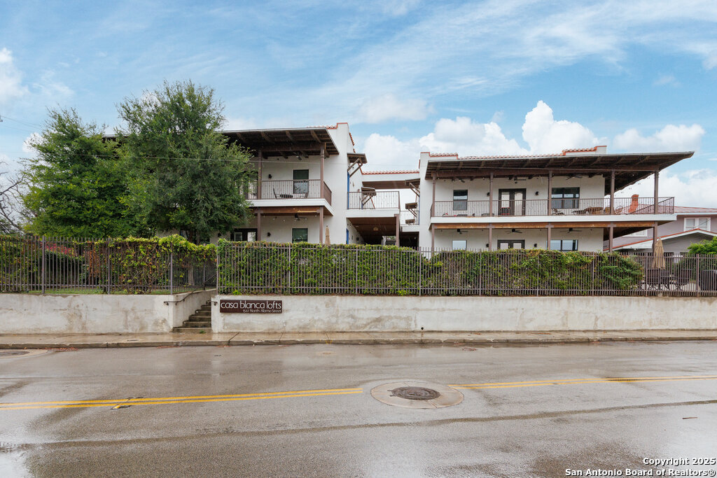 1542 N Alamo Street San Antonio TX 78215