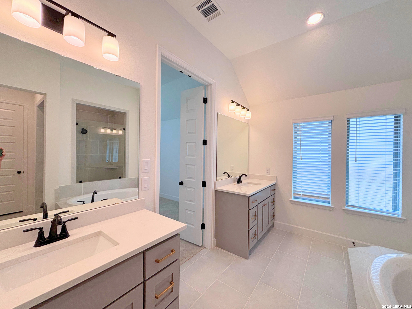 105 Brown Swiss Ridge Boerne TX 78006