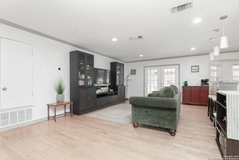 2902 Sir Phillip Drive San Antonio TX 78209