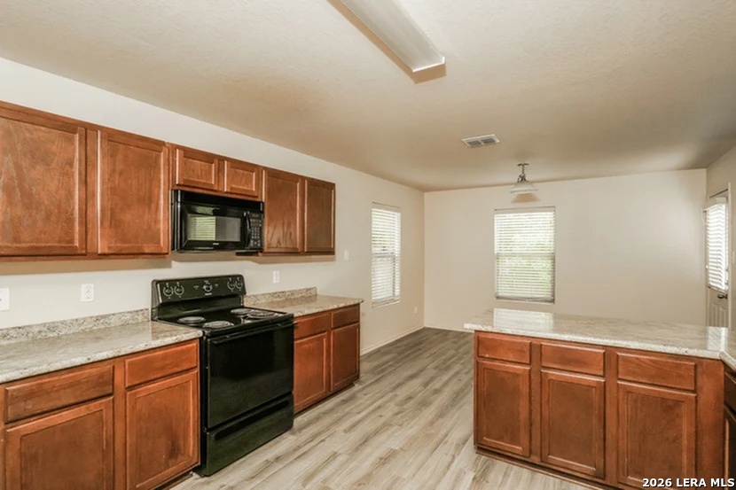 7026 Heathers Pond San Antonio TX 78244