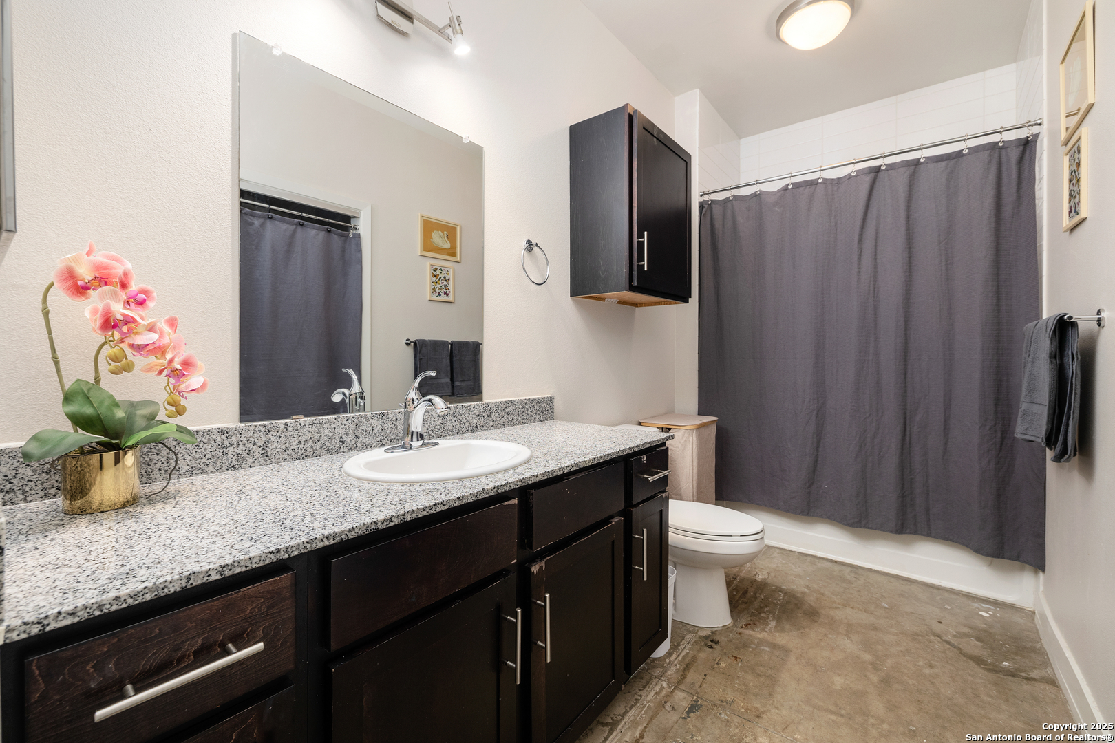 1401 S Flores San Antonio TX 78204