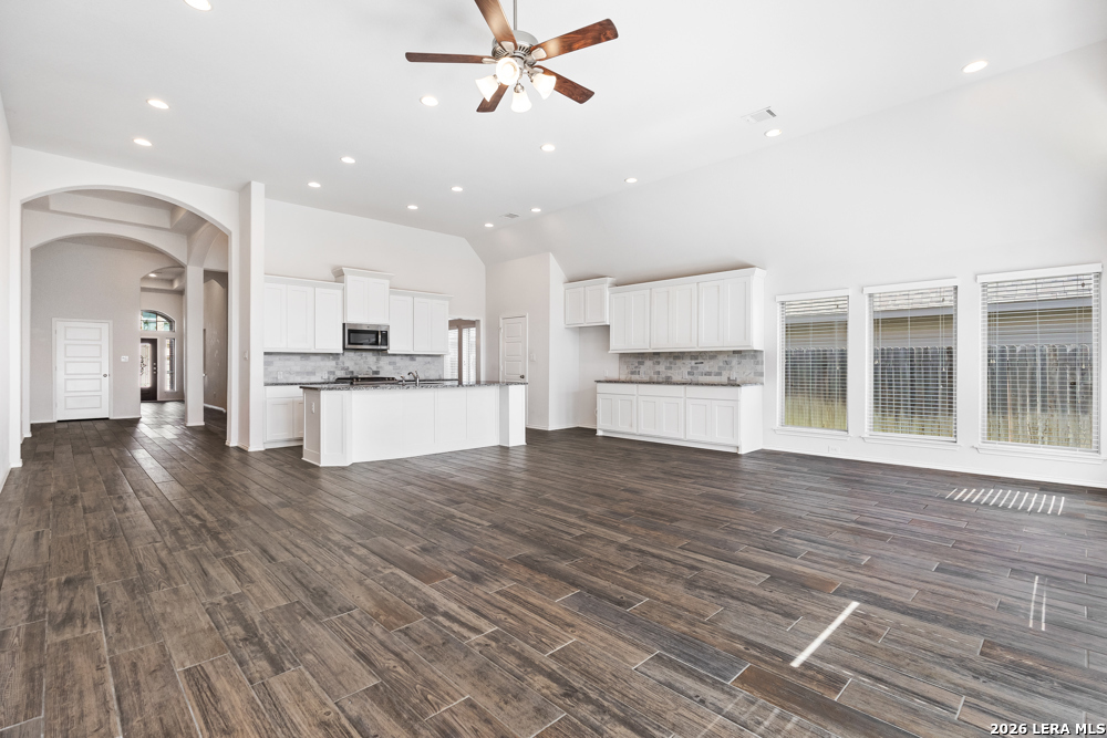 9114 Yearling Street San Antonio TX 78254