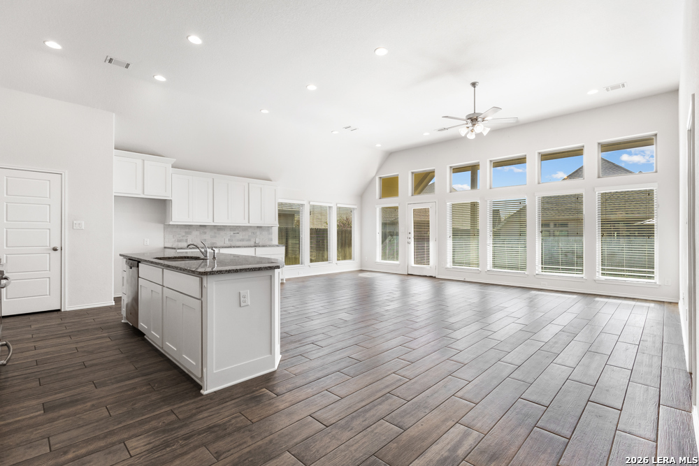 9114 Yearling Street San Antonio TX 78254