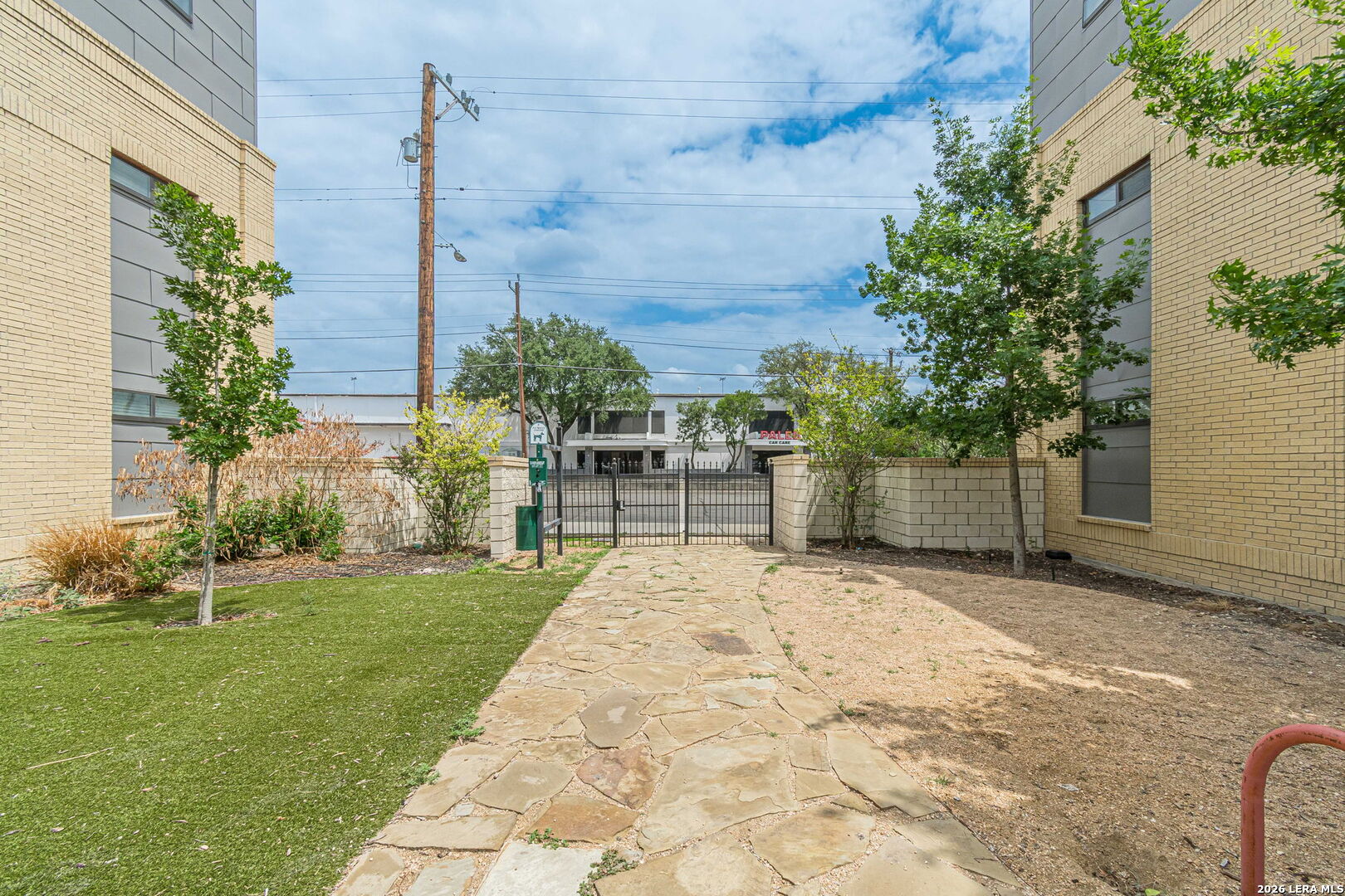 711 S Frio San Antonio TX 78207