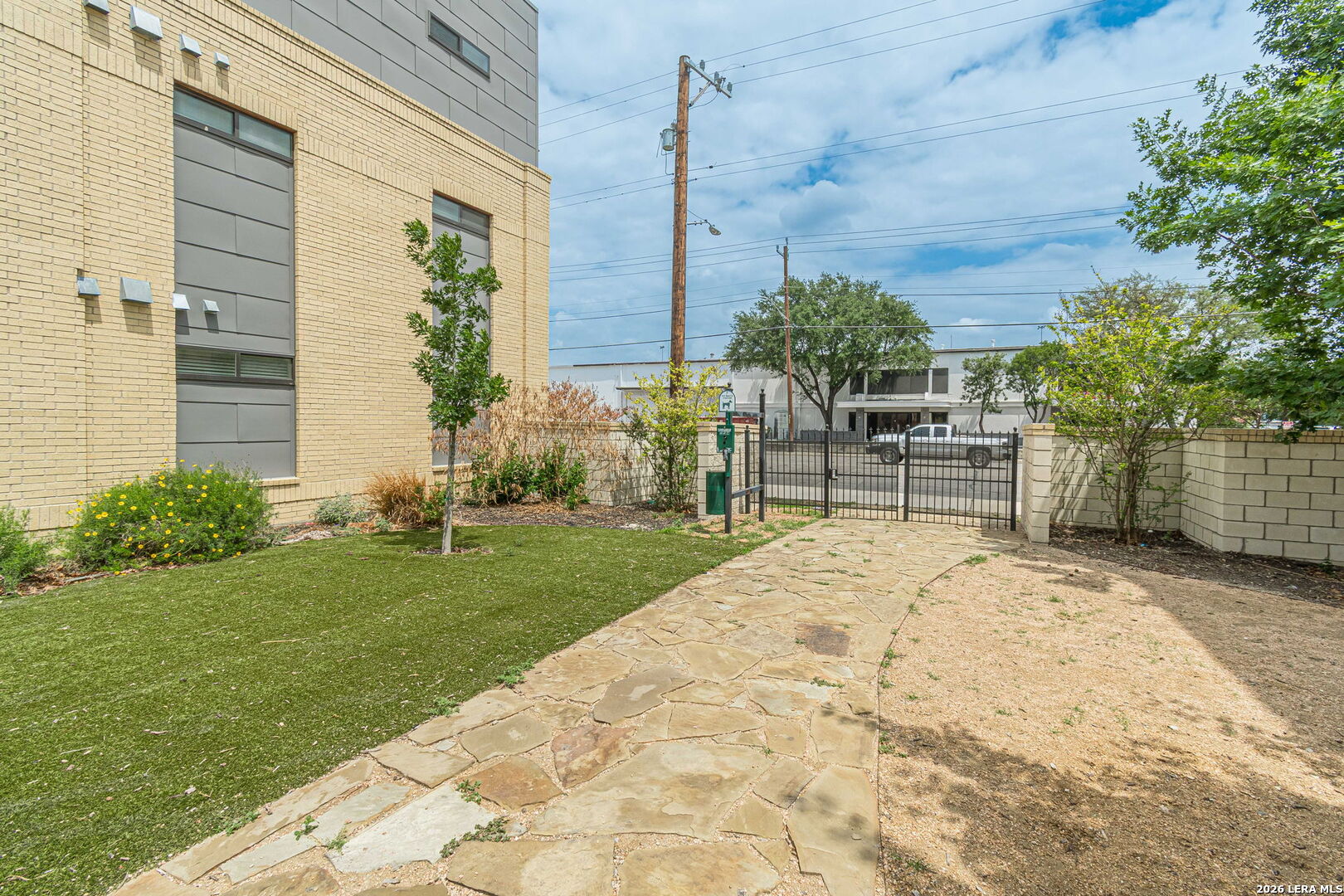 711 S Frio San Antonio TX 78207