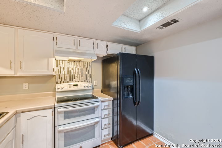 6422 Honey Hill San Antonio TX 78229