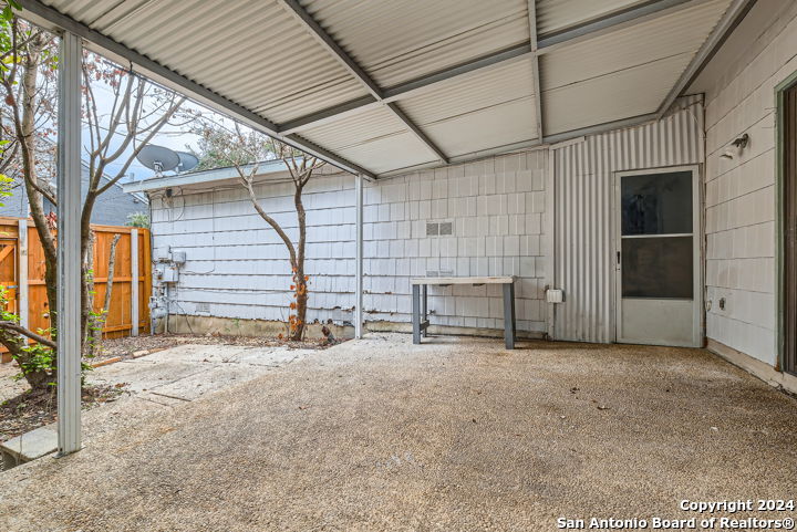 6422 Honey Hill San Antonio TX 78229