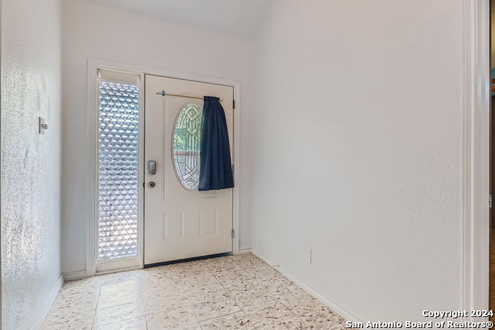 6422 Honey Hill San Antonio TX 78229