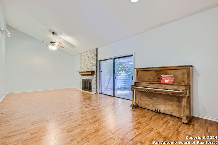 6422 Honey Hill San Antonio TX 78229
