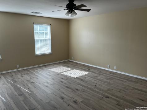 1707 Mountain Brook Schertz TX 78154