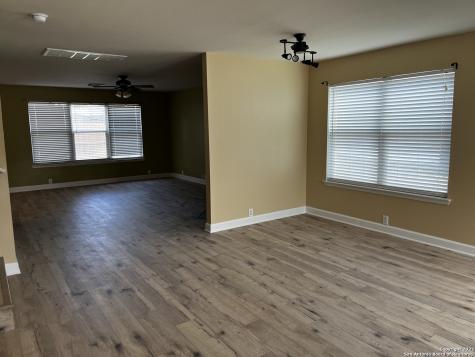 1707 Mountain Brook Schertz TX 78154