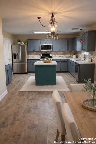1707 Mountain Brook Schertz TX 78154