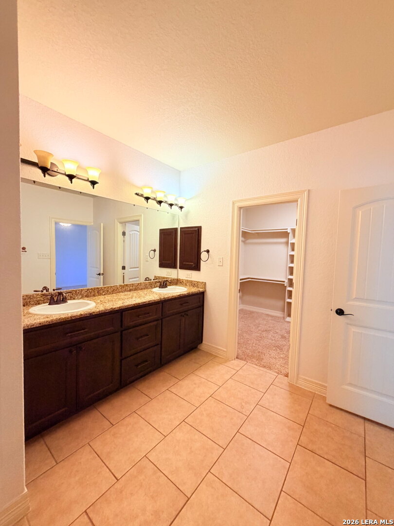 5923 Whitby San Antonio TX 78240