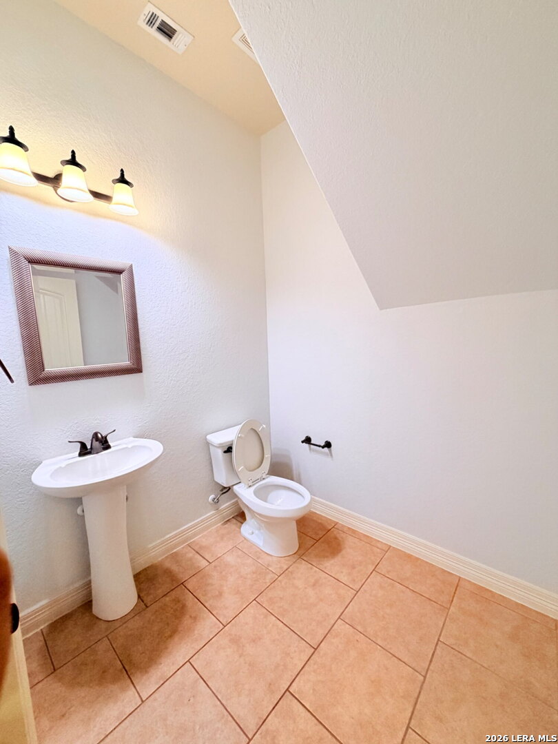 5923 Whitby San Antonio TX 78240