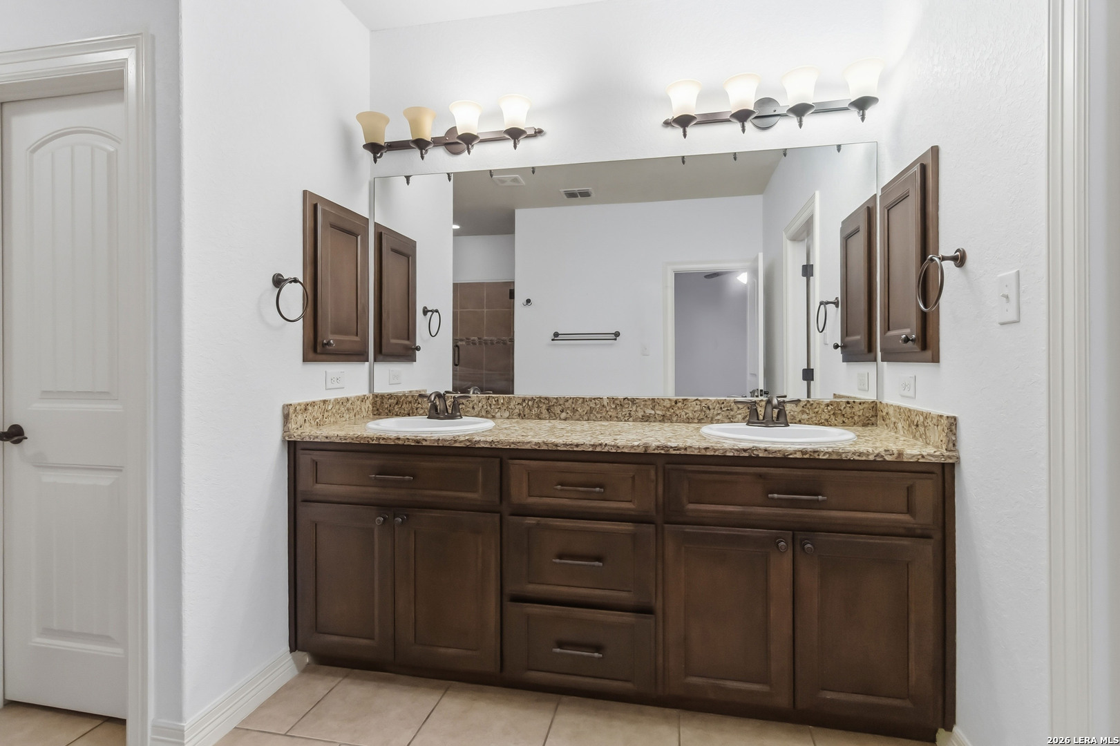 5923 Whitby San Antonio TX 78240