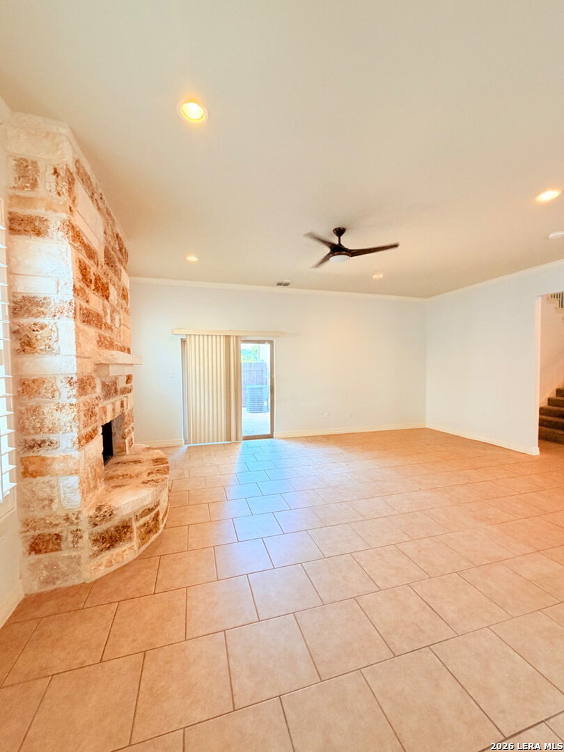 5923 Whitby San Antonio TX 78240