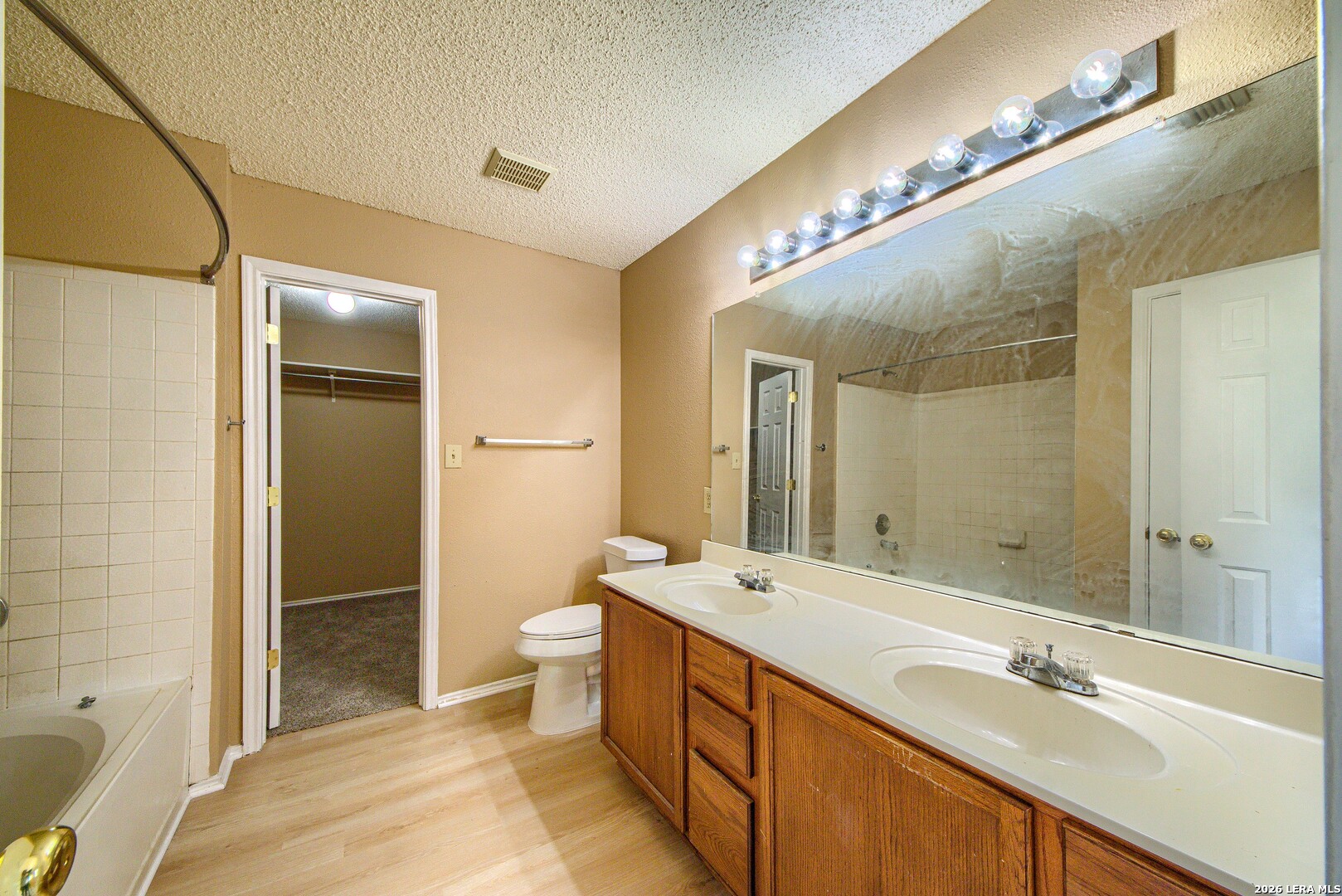 10214 Mission Creek Converse TX 78109