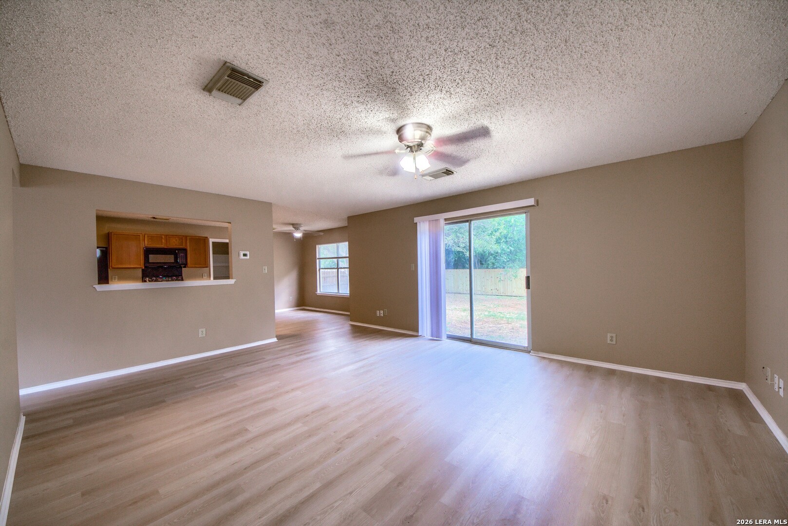 10214 Mission Creek Converse TX 78109