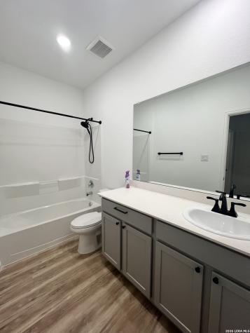 2019 Penwern Alley Lane League City TX 77573