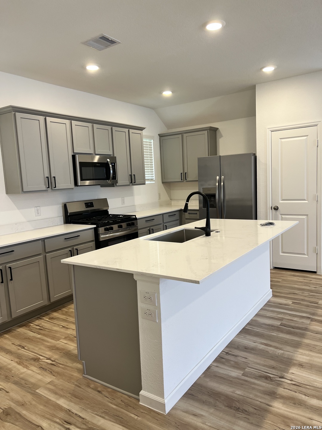 2019 Penwern Alley Lane League City TX 77573