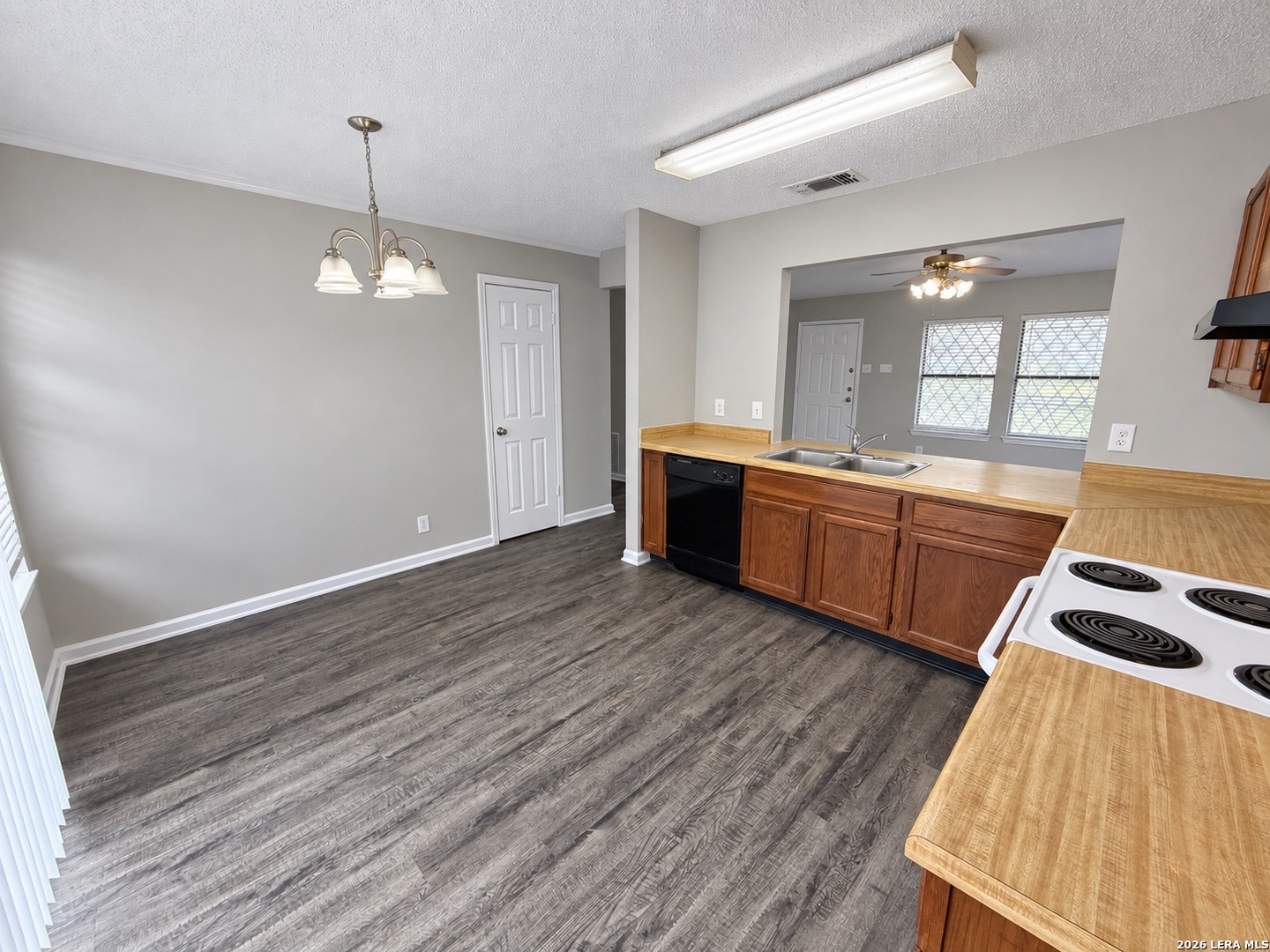6111 Feather Nest Lane San Antonio TX 78233