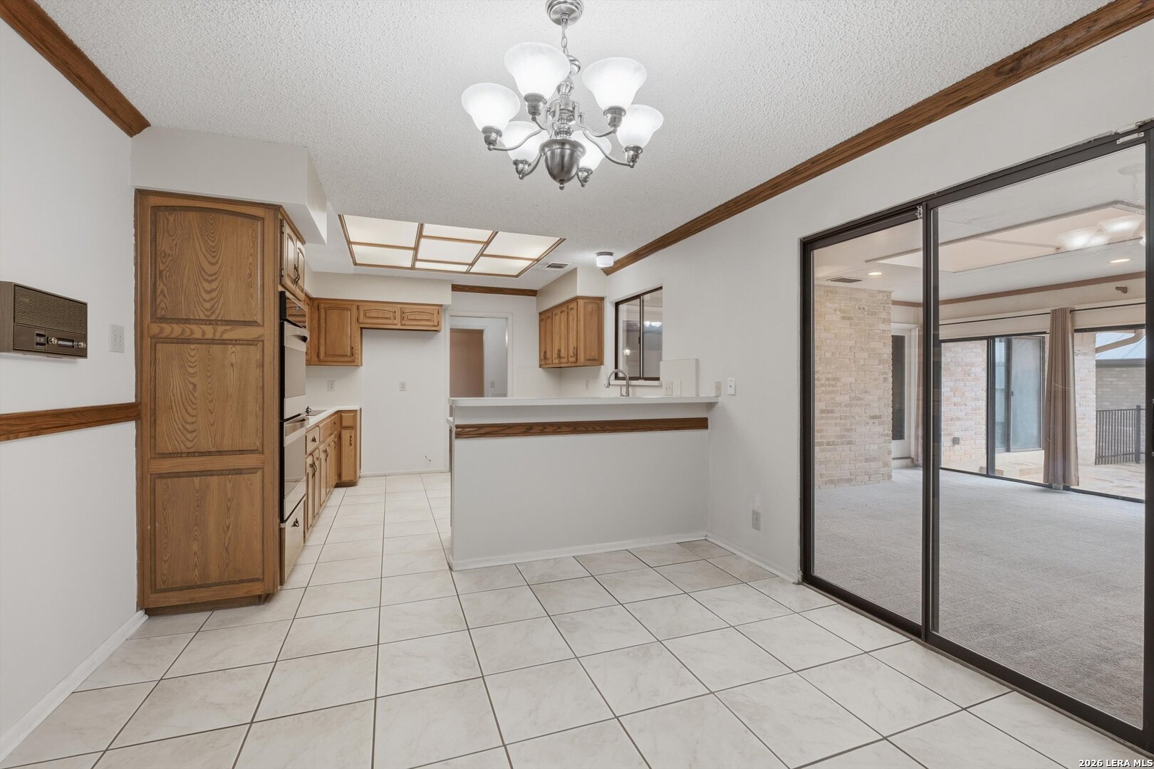 6118 Windy Knoll Windcrest TX 78239
