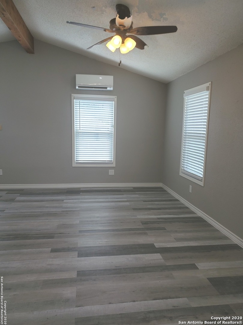 1024 W Woodlawn San Antonio TX 78201
