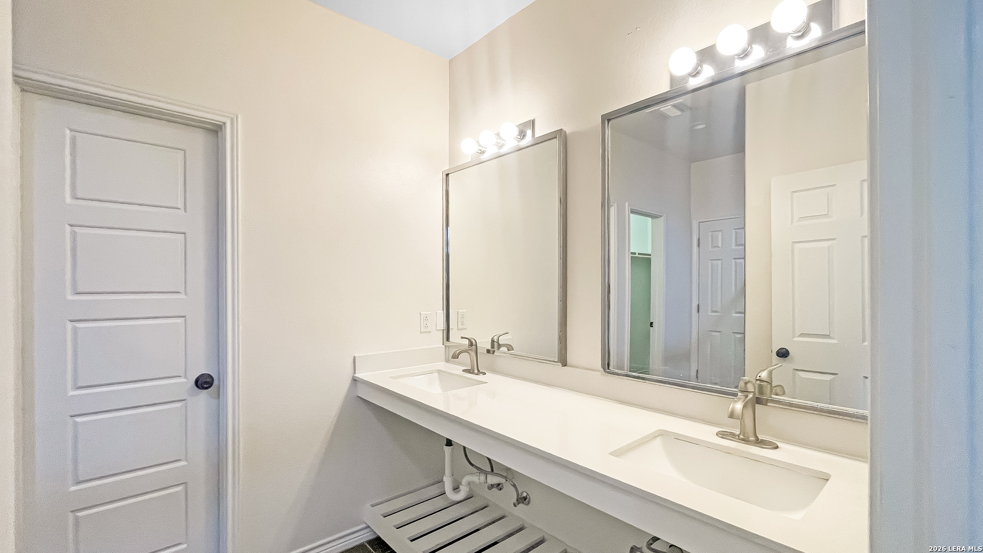233 Esmeralda Drive San Antonio TX 78228