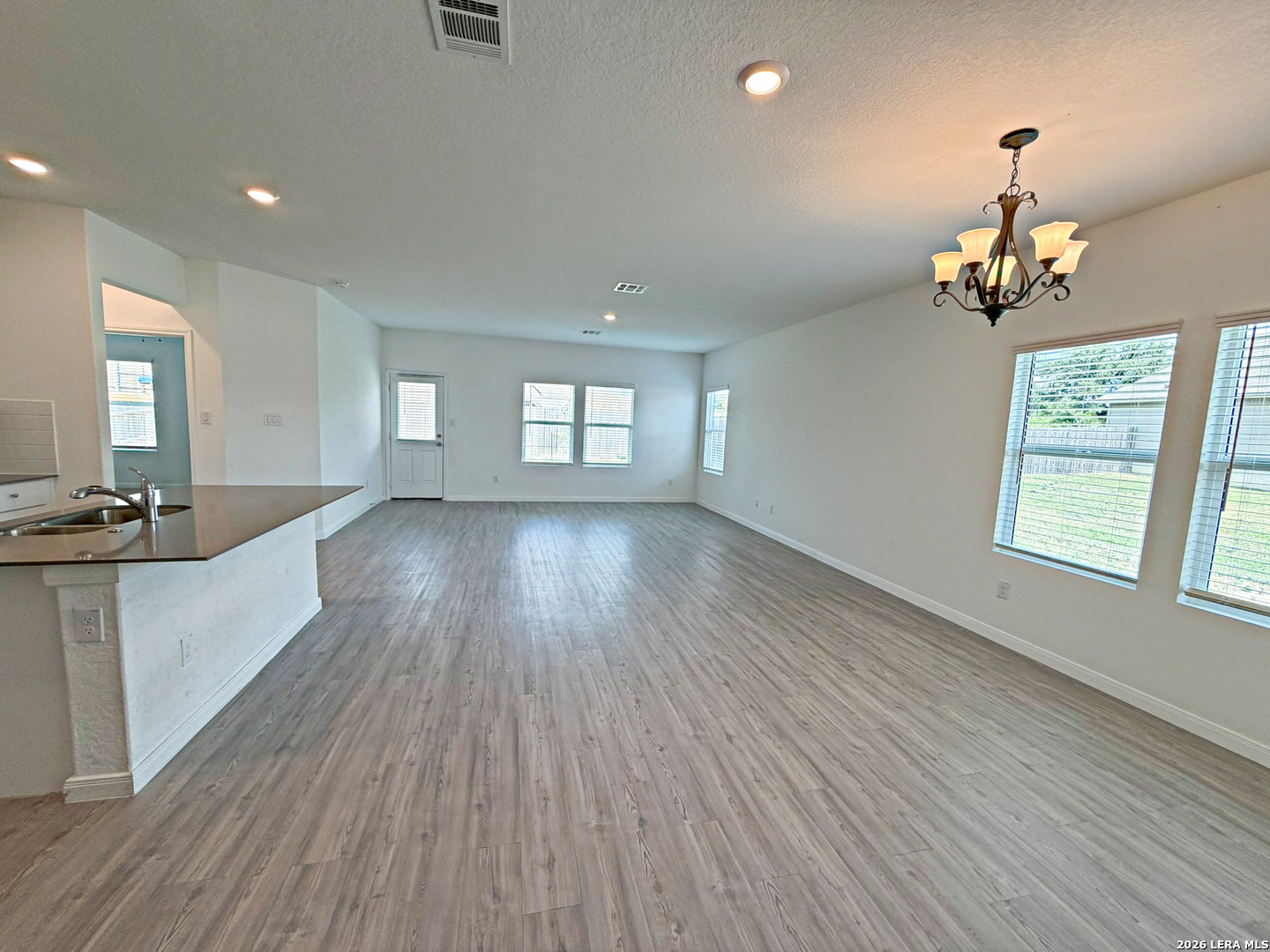 12931 Rosemary Bend Converse TX 78109