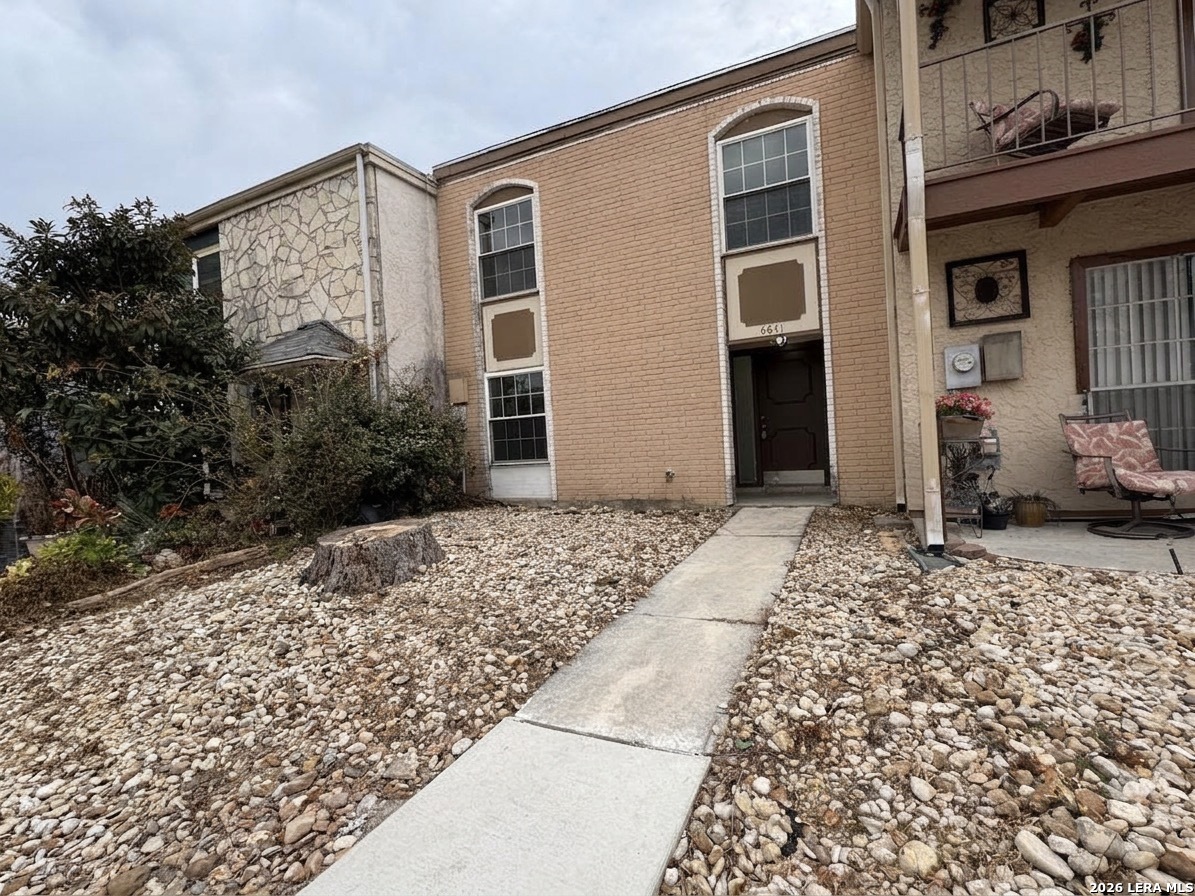 6631 Spring Hurst San Antonio TX 78249