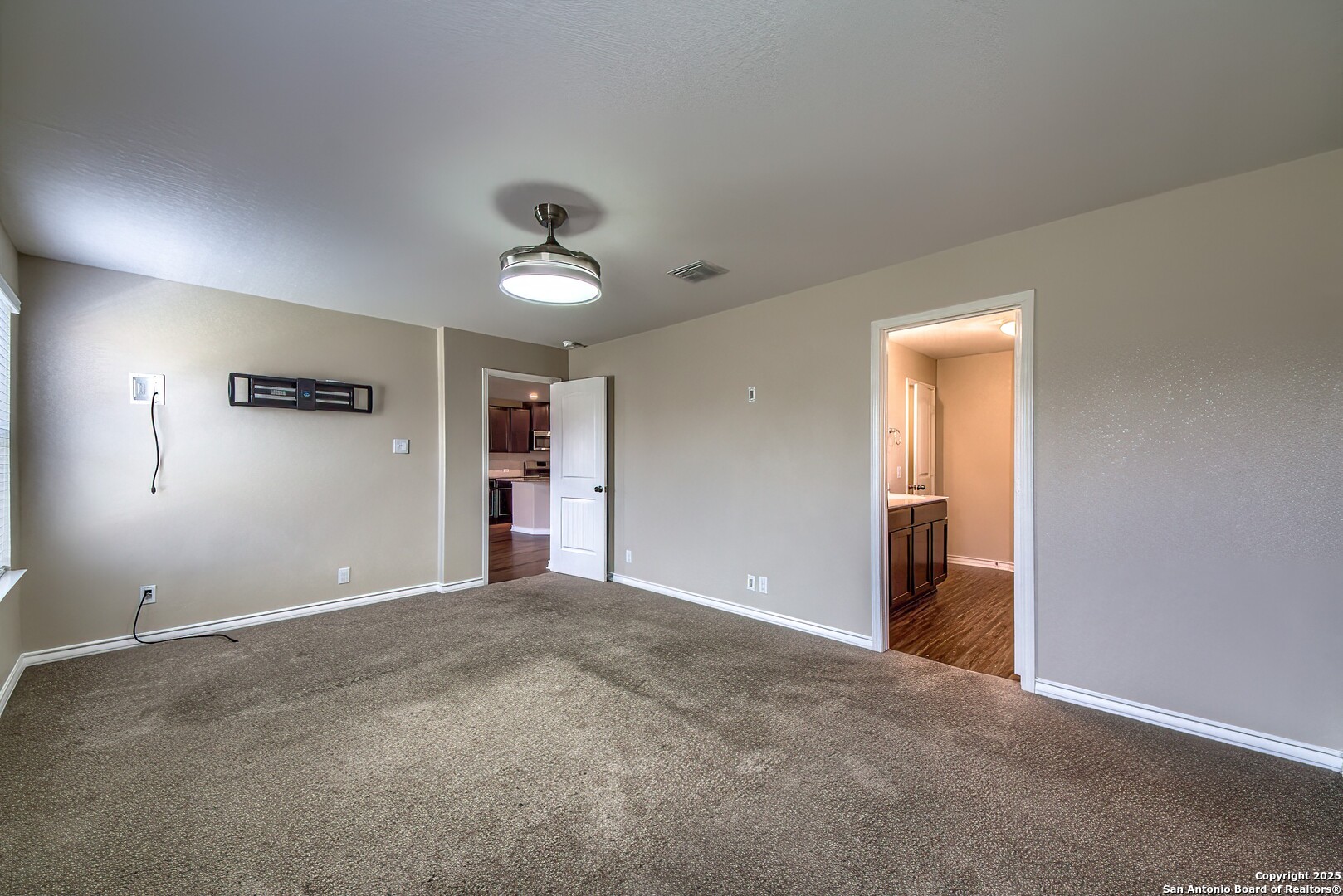 815 Red Crossbill San Antonio TX 78253