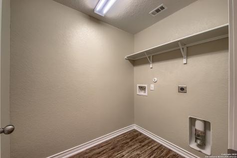 815 Red Crossbill San Antonio TX 78253