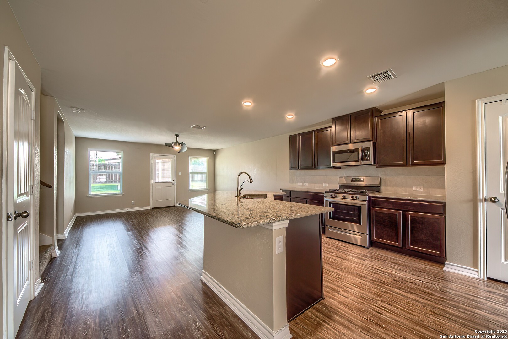 815 Red Crossbill San Antonio TX 78253
