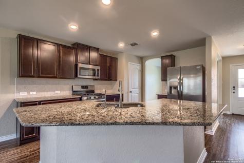 815 Red Crossbill San Antonio TX 78253