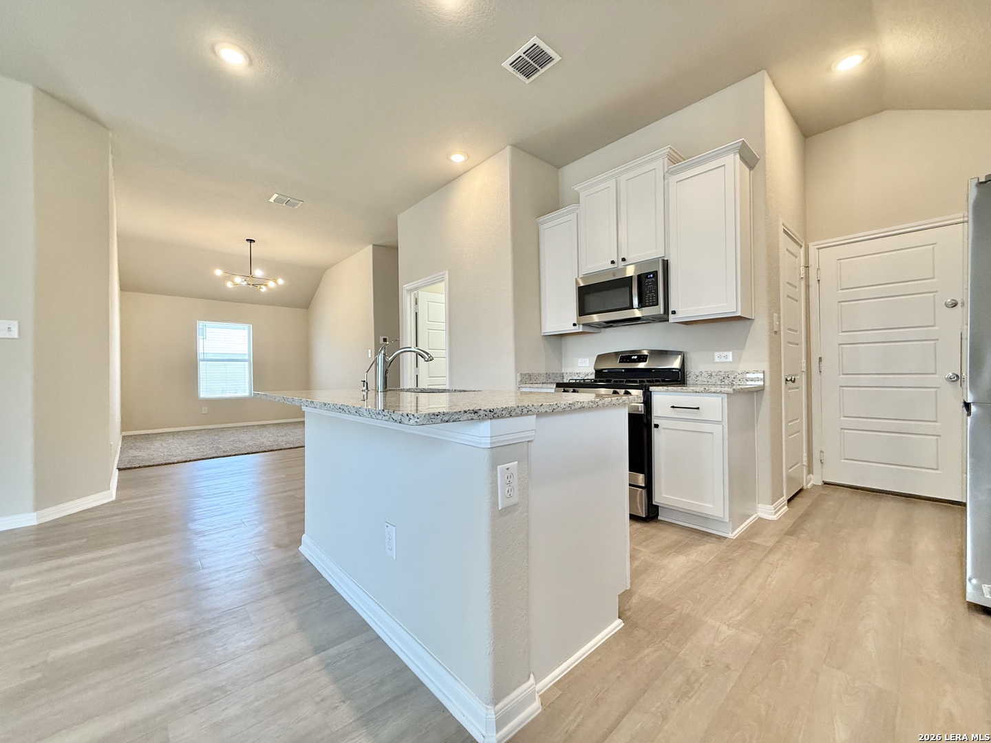6851 Titan Park Converse TX 78109