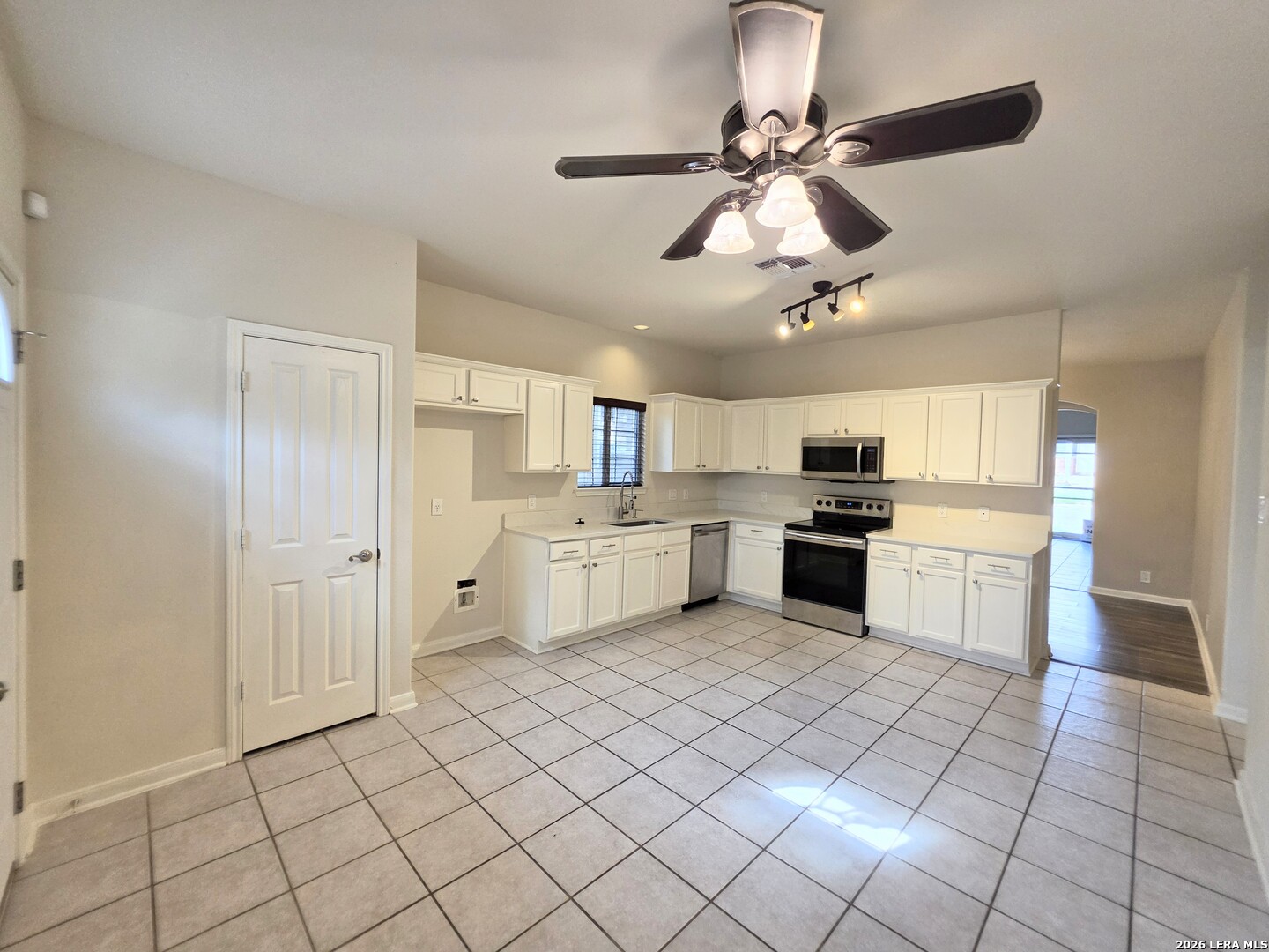 9022 Gull Lake San Antonio TX 78245
