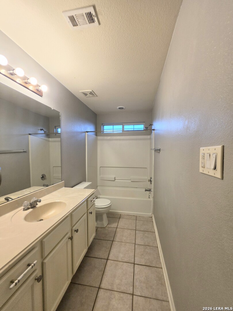 9022 Gull Lake San Antonio TX 78245