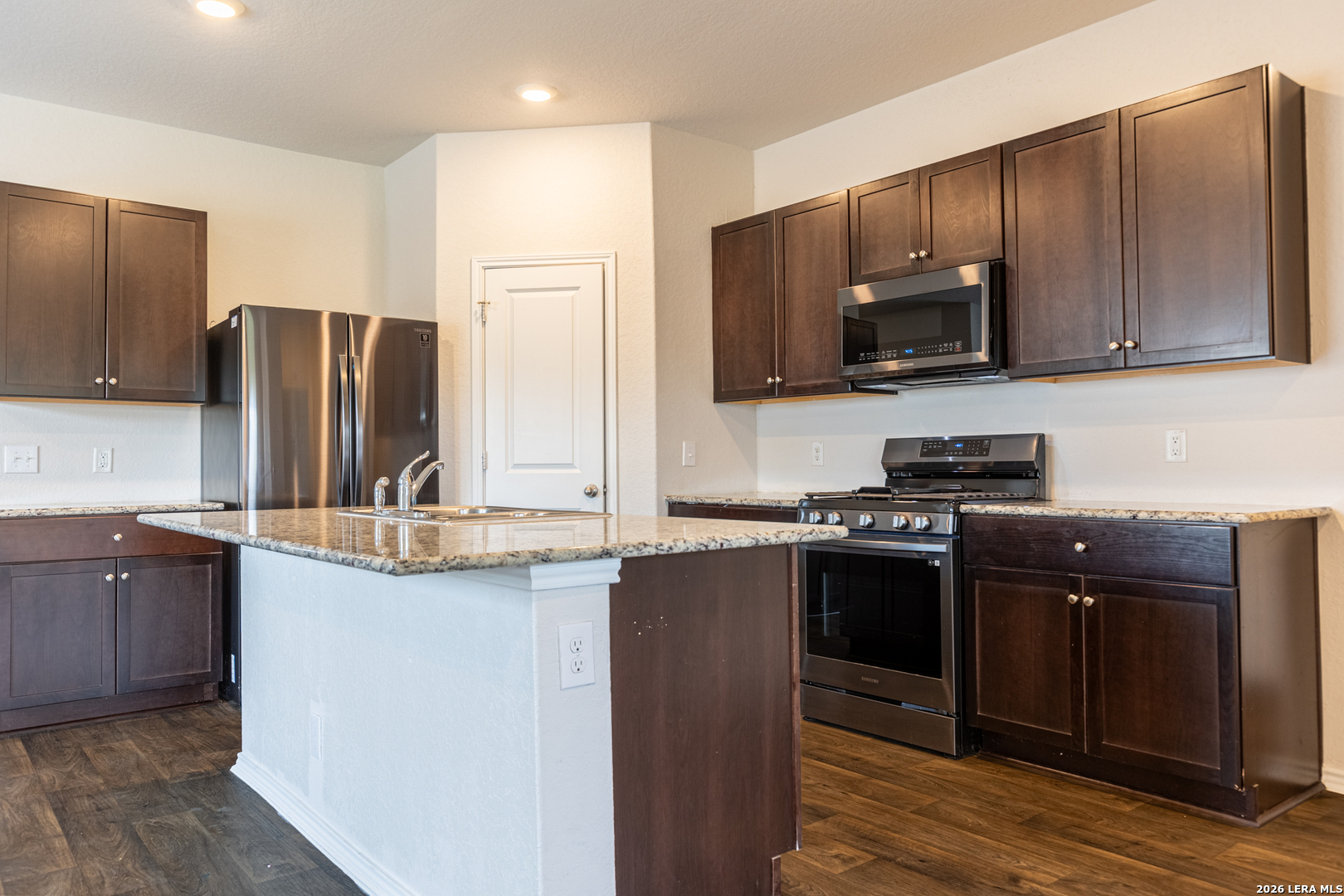 6322 Dabinett San Antonio TX 78252