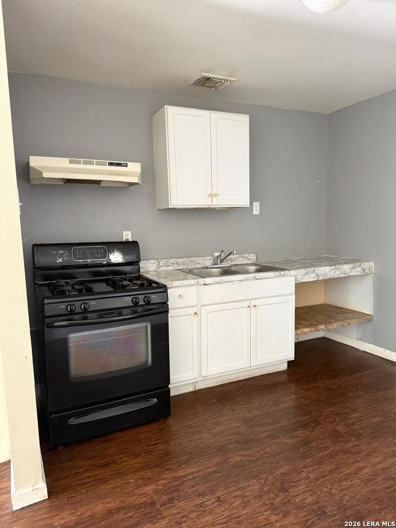 1739 Sacramento San Antonio TX 78201