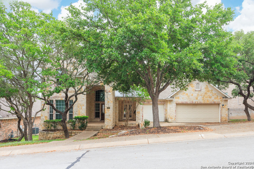 410 Cadence Hill San Antonio TX 78260