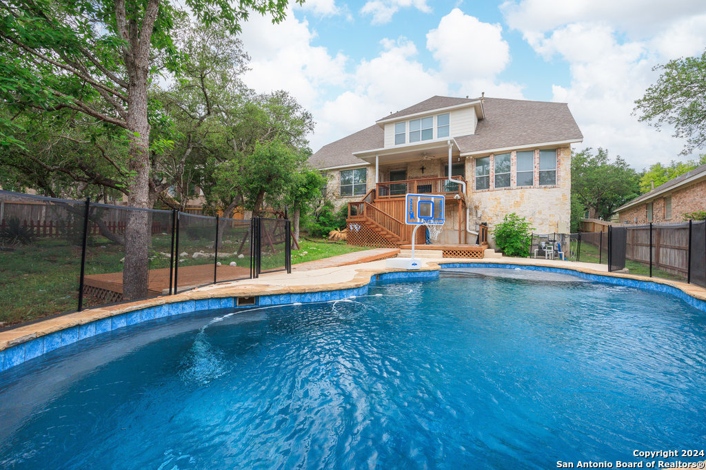 410 Cadence Hill San Antonio TX 78260