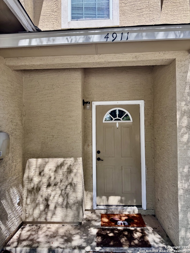 4911 Stowers San Antonio TX 78238