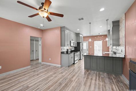 2071 Hornsby Spring Branch TX 78070