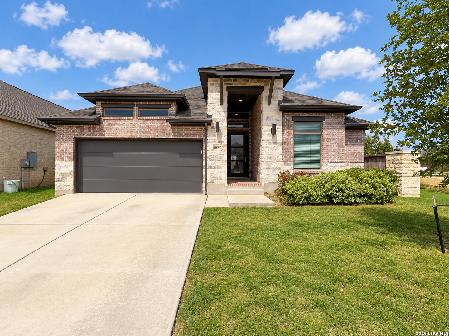 116 Spanish Oak Castroville TX 78009