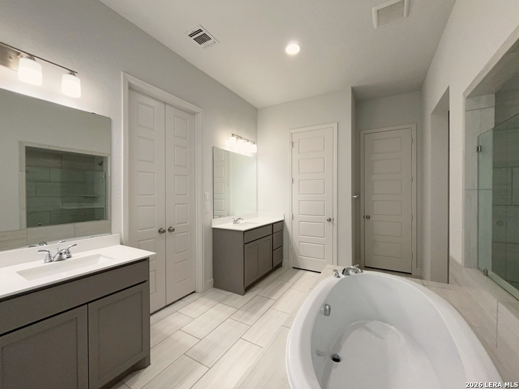 116 Spanish Oak Castroville TX 78009