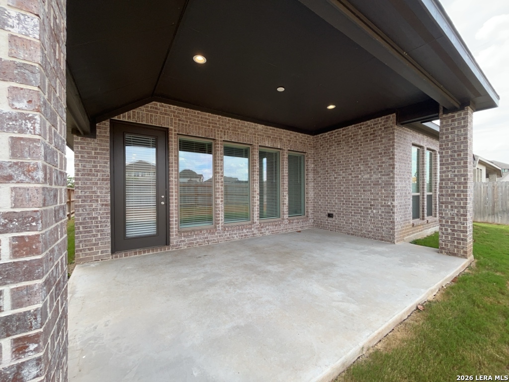 116 Spanish Oak Castroville TX 78009