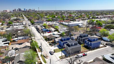 3038 W Salinas San Antonio TX 78207