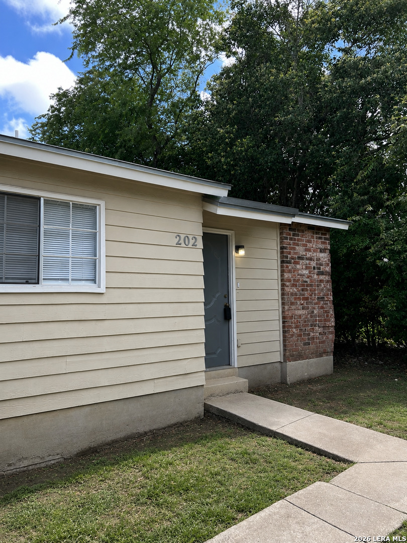 844 E Sunshine Drive San Antonio TX 78228