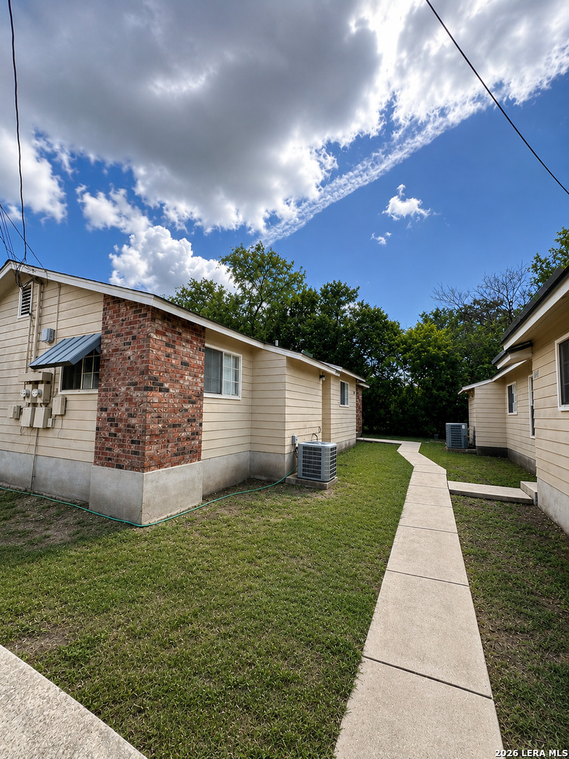 844 E Sunshine Drive San Antonio TX 78228